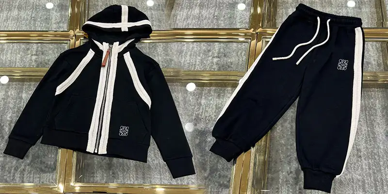 LOEWE罗意威连帽外套